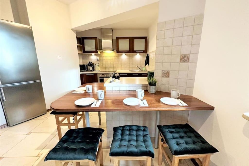 Exclusive Penthouse Near Citycenter 120M2 +Netflix Krakow Exterior photo